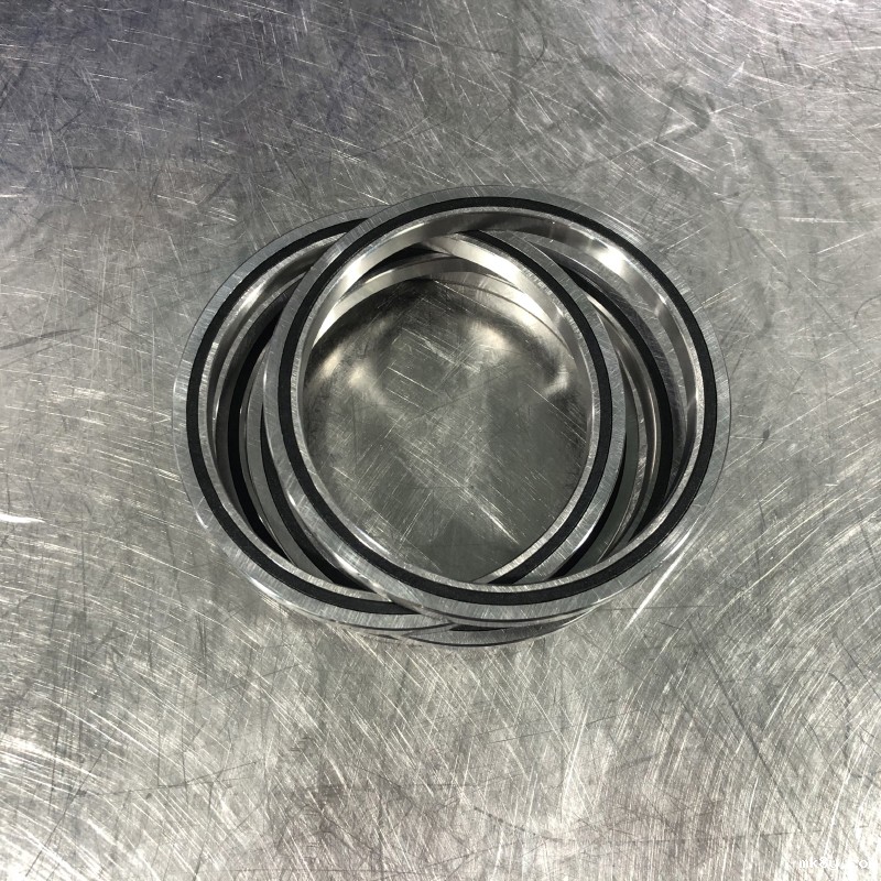 交叉滚子轴承的清洁与维护方法